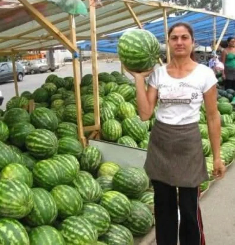 Credea că a cumpărat un pepene roșu și dulce din piață